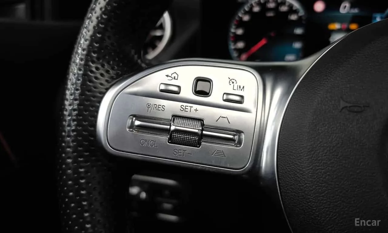 Mercedes-Benz EQA * EQA250 AMG Package Plus * , снимка 15 - Автомобили и джипове - 56614317