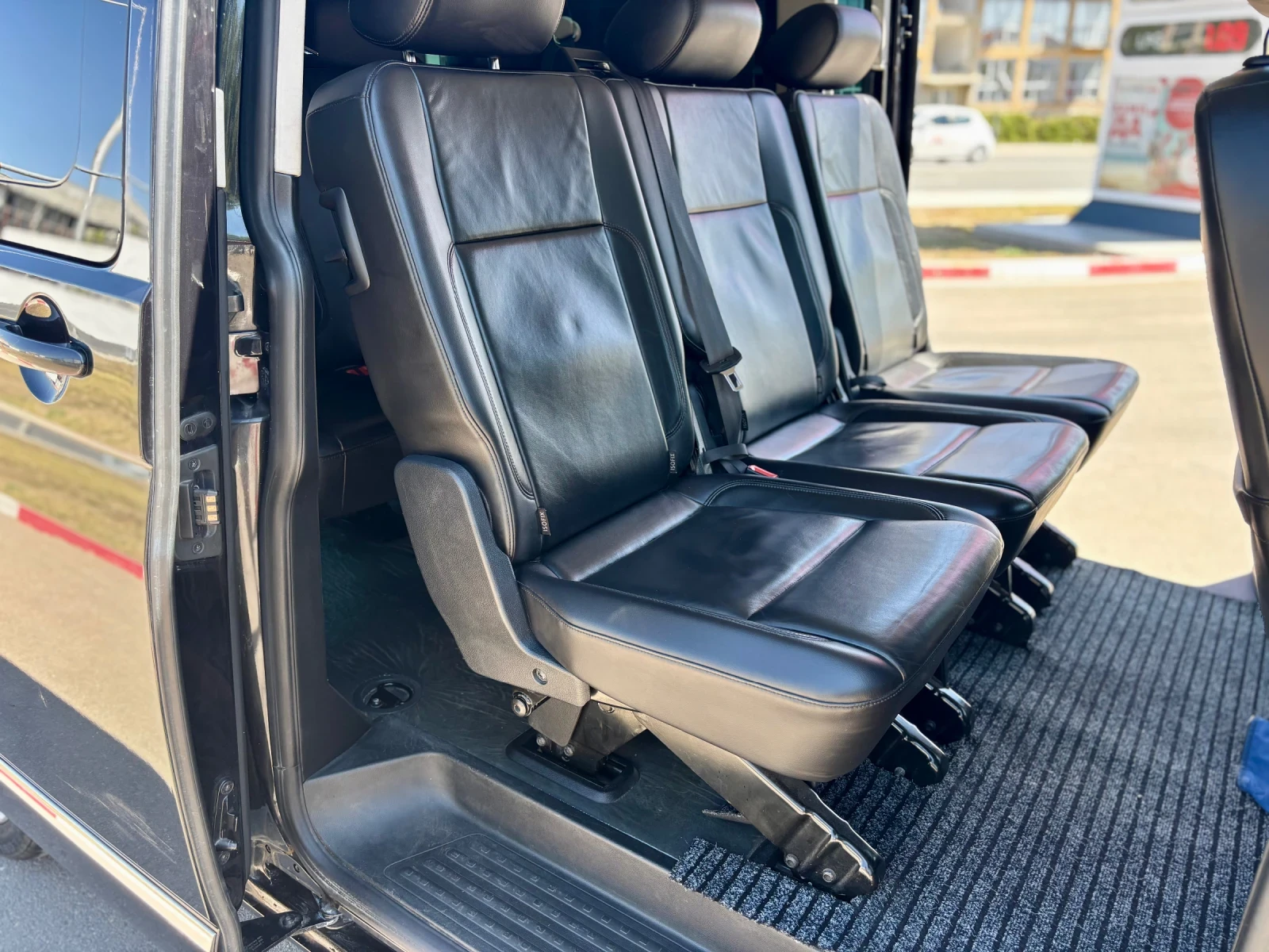 VW Caravelle 2.0TDI 204k 4MOTION LONG - изображение 10