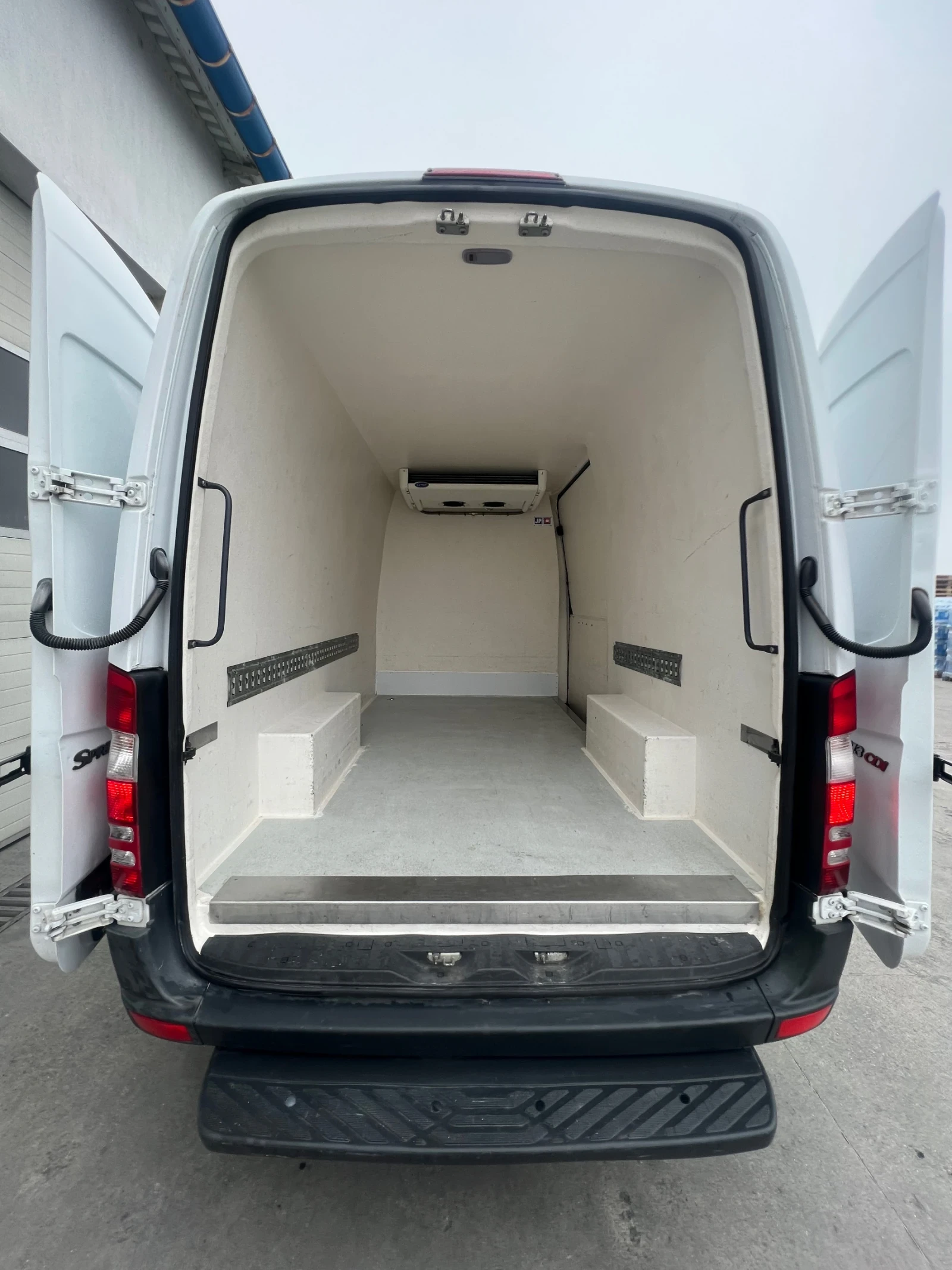 Mercedes-Benz Sprinter 313 / Хладилен + / - Климатротик, снимка 7 - Бусове и автобуси - 54157592
