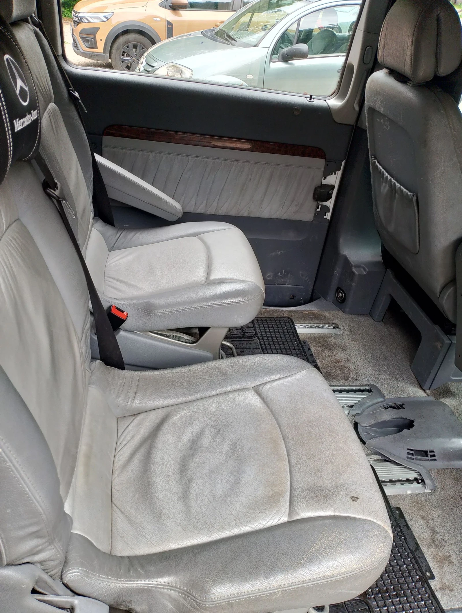 Mercedes-Benz Viano, снимка 11 - Бусове и автобуси - 54654530