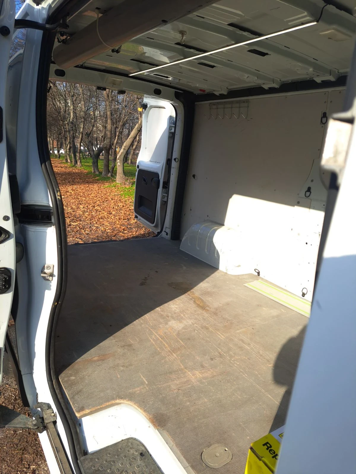 Opel Vivaro 1.6 cdti L2H1 гаранция Топ, снимка 7 - Бусове и автобуси - 55729129