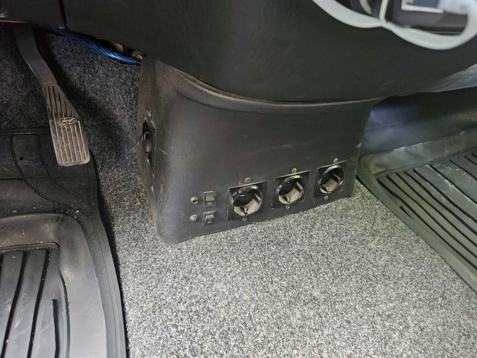 Hyundai H1, снимка 6 - Бусове и автобуси - 55394020