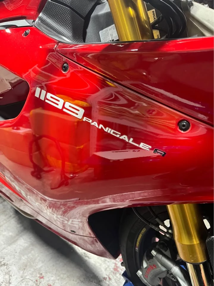 Ducati 1199 * R* CARFAX * БЕЗ ПЪРВОНАЧАЛНА ВНОСКА, снимка 5 - Мотоциклети и мототехника - 52837415