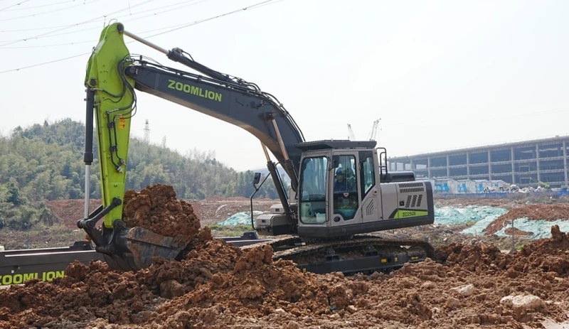 Багер ZOOMLION ZE225GN, снимка 8 - Индустриална техника - 51024585