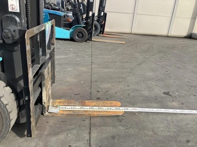  Yale   | Mobile.bg   5