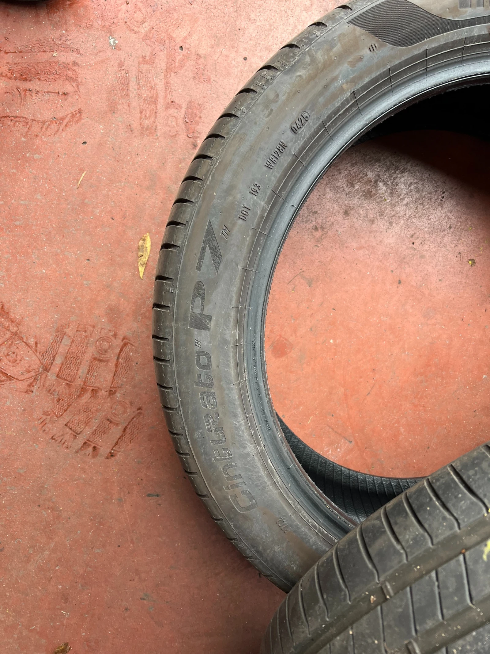 ���� 235/45R18 | Mobile.bg � ����������� 2