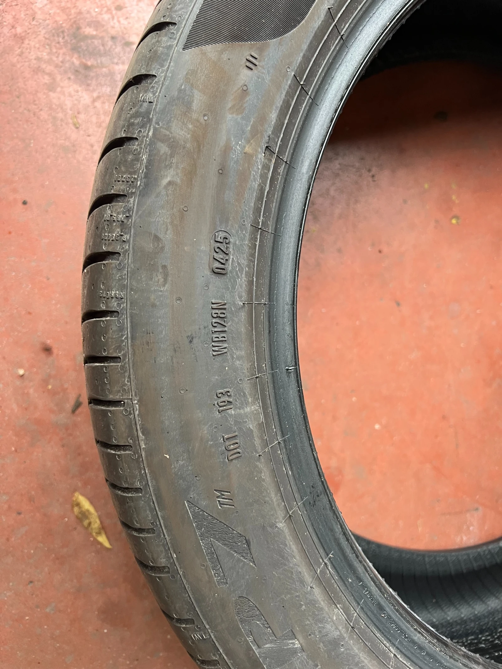 ���� 235/45R18 | Mobile.bg � ����������� 4