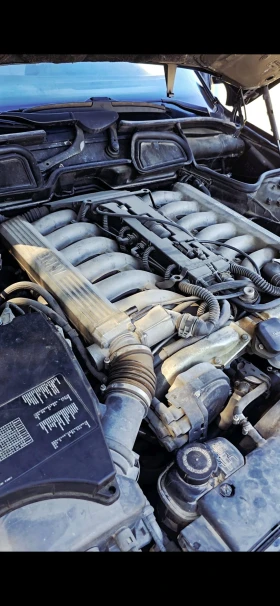 BMW 750 V12, 5.4, снимка 16