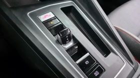 VW Golf GTI* BLIND SPOT* HUD* ПОДГРЕВ ВОЛАН* ЛЮК* КРАЙНА Ц, снимка 9