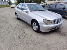 Mercedes-Benz C 220, снимка 7