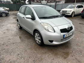 Toyota Yaris 1.3i VVT-i, снимка 2