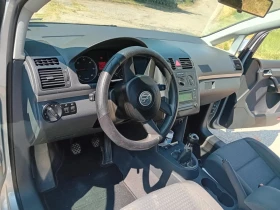 Обява за продажба на VW Touran 4+ 1 ~5 200 лв. - изображение 5
