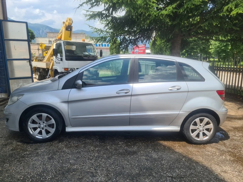 Mercedes-Benz B 180 CDI Avtomatik, снимка 7 - Автомобили и джипове - 41645902