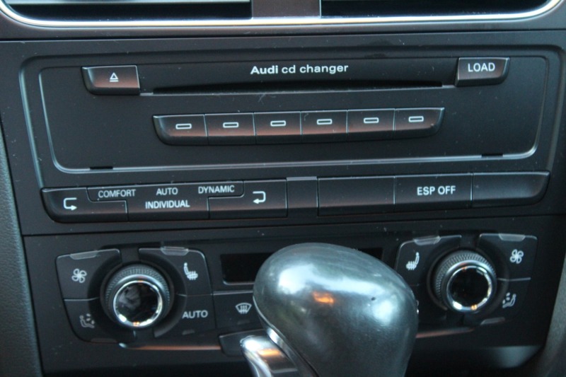 Audi A4 quatro 3.0, снимка 9 - Автомобили и джипове - 46411135