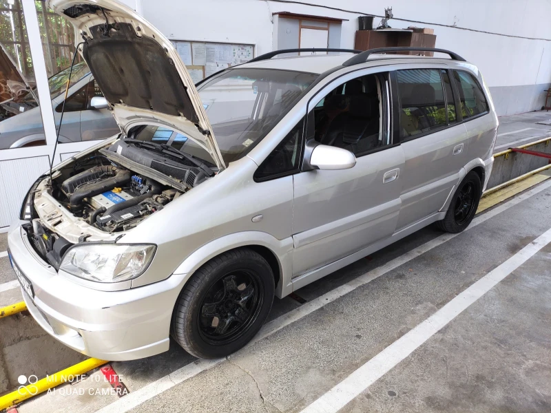 Opel Zafira 2.0 T OPC, снимка 8 - Автомобили и джипове - 47846258