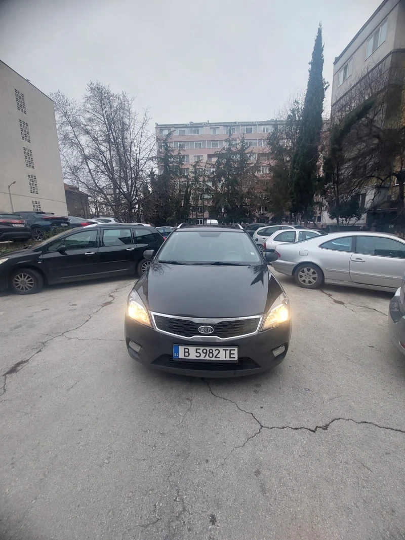 Kia Ceed 1.6/90, снимка 1 - Автомобили и джипове - 48681052