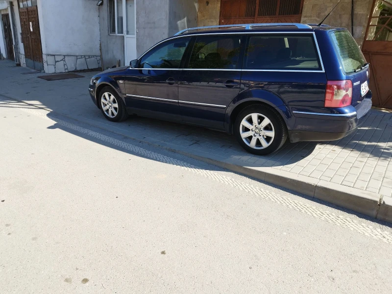 VW Passat, снимка 14 - Автомобили и джипове - 49419028