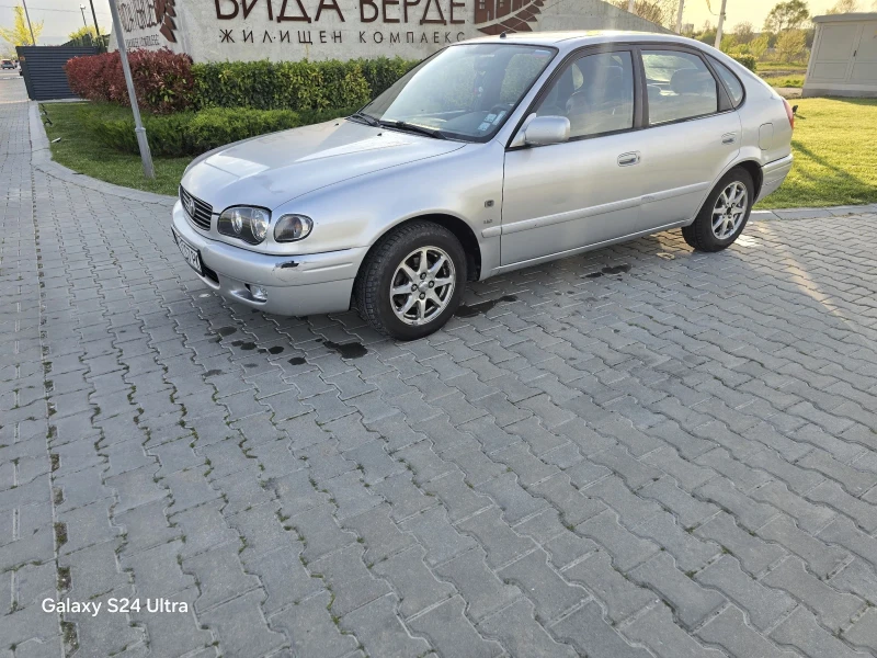 Toyota Corolla, снимка 3 - Автомобили и джипове - 50011091