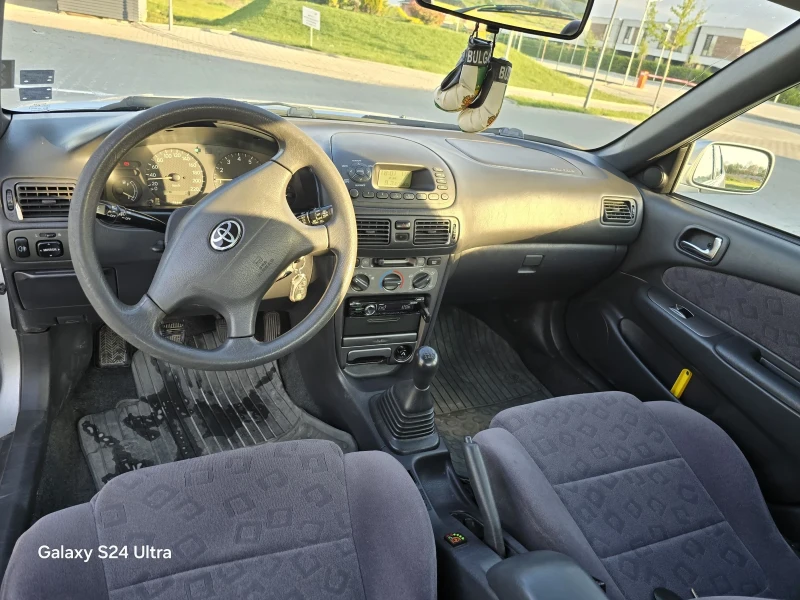 Toyota Corolla, снимка 8 - Автомобили и джипове - 50011091