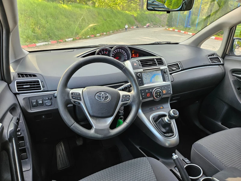 Toyota Verso Facelift/7mesta/Navigacia, снимка 9 - Автомобили и джипове - 50150491