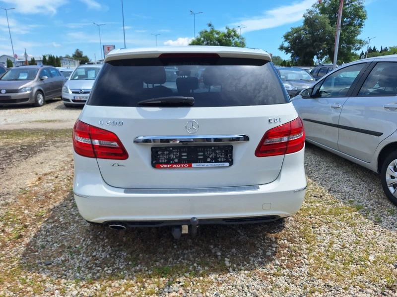 Mercedes-Benz B 200 CDI, снимка 6 - Автомобили и джипове - 50503379