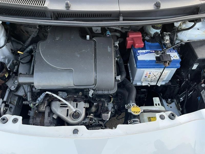 Toyota Yaris FACE 70кс EURO 4 КЛИМАТИК, снимка 15 - Автомобили и джипове - 50673507