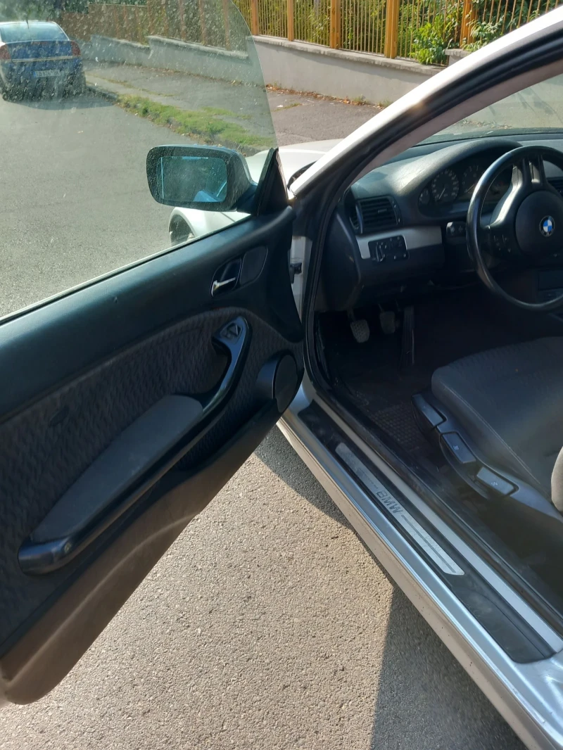 BMW 318 CI, снимка 8 - Автомобили и джипове - 52604454