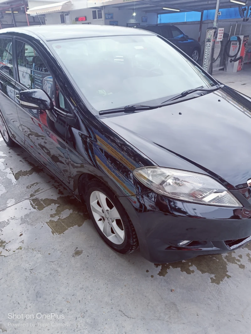 Honda Fr-v, снимка 11 - Автомобили и джипове - 51848057