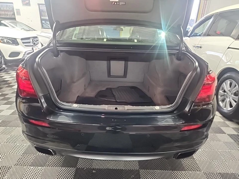 BMW 750 Li xDrive , снимка 12 - Автомобили и джипове - 52740351