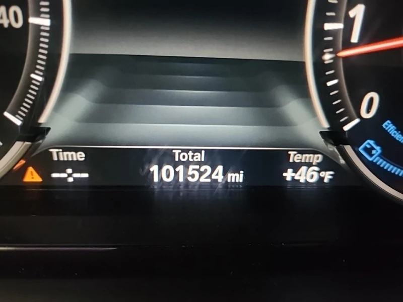 BMW 750 Li xDrive , снимка 8 - Автомобили и джипове - 52740351