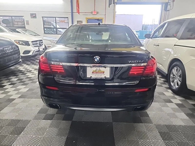 BMW 750 Li xDrive , снимка 5 - Автомобили и джипове - 52740351