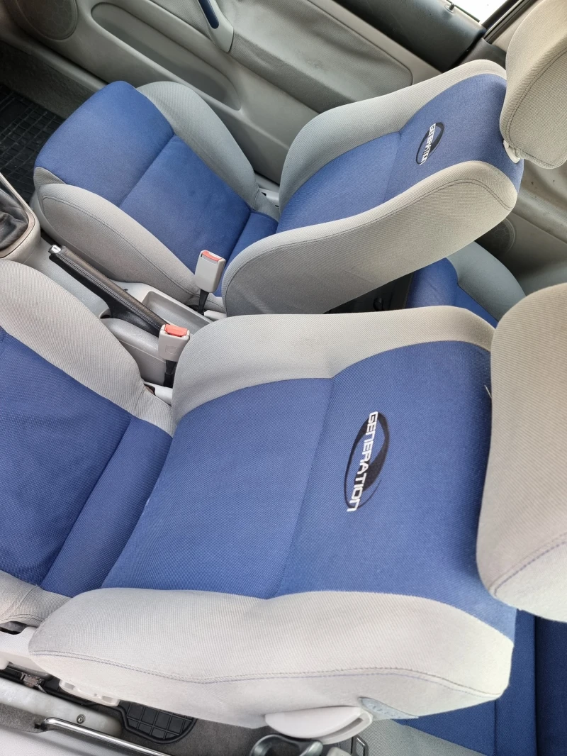 VW Golf GENERATION, снимка 12 - Автомобили и джипове - 52839150