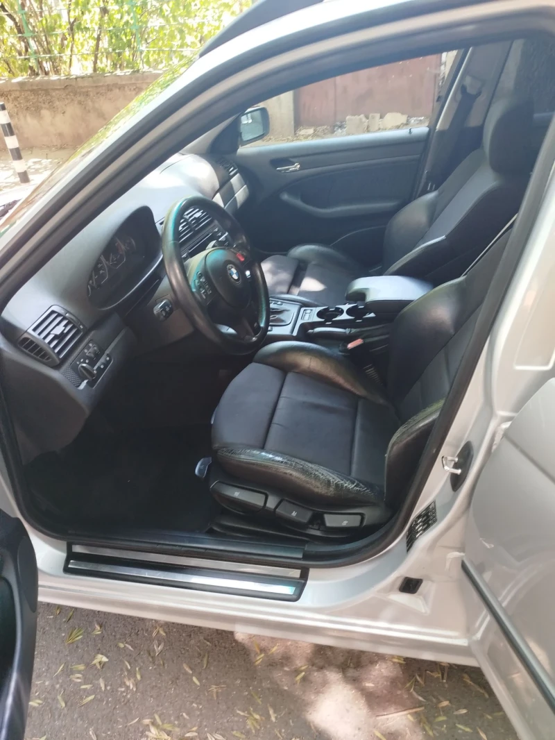 BMW 330 Xi, снимка 10 - Автомобили и джипове - 52856368