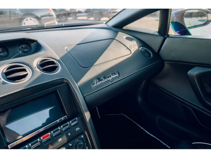 Lamborghini Gallardo * Spyder * CARFAX * БЕЗ ПЪРВОНАЧАЛНА ВНОСКА, снимка 16 - Автомобили и джипове - 52930455