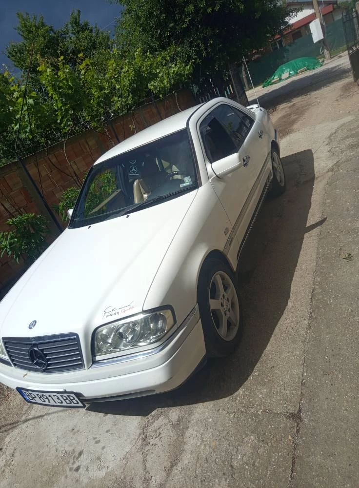 Mercedes-Benz C 220  - изображение 3