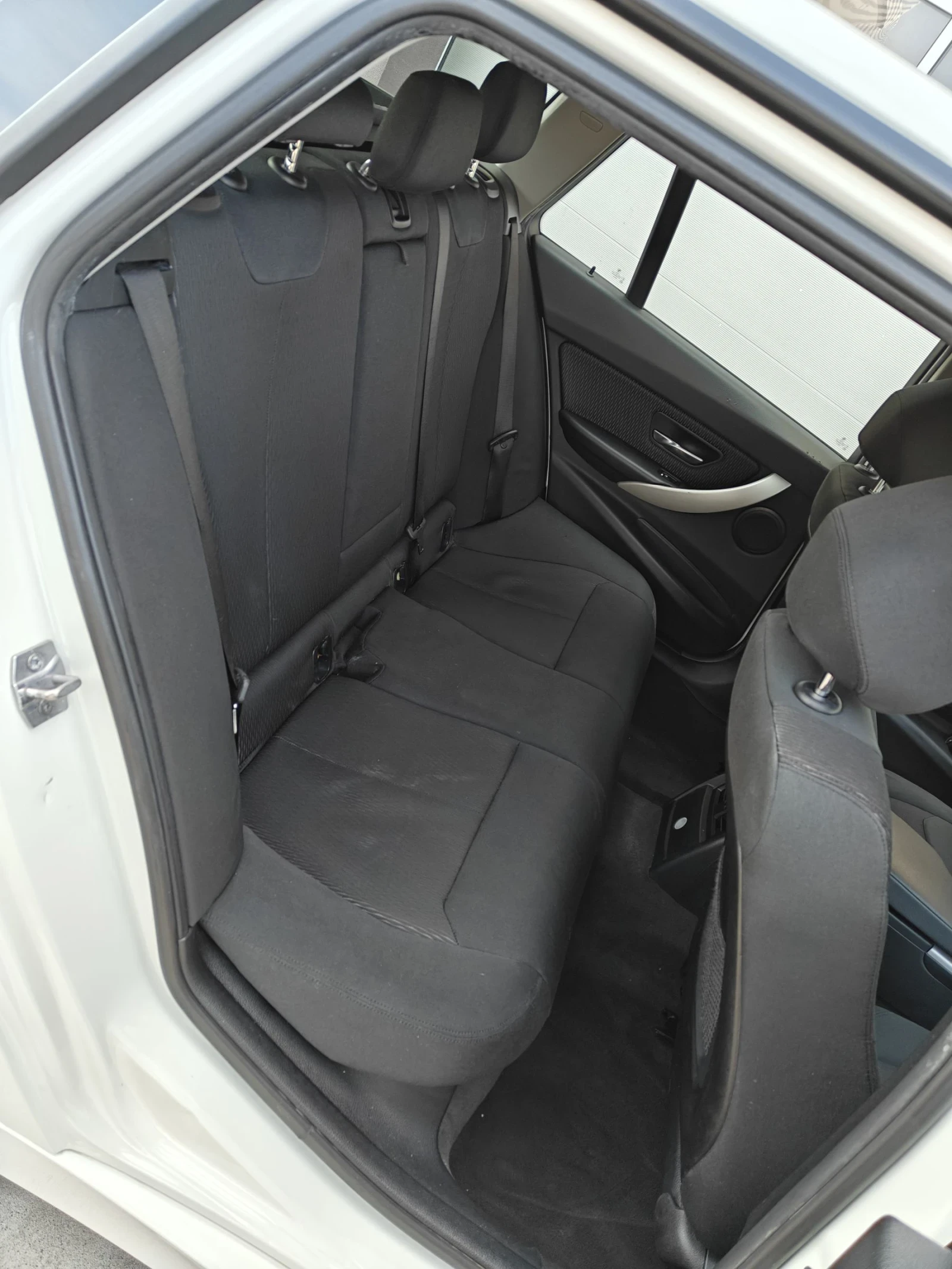 BMW 320 4x4/190.   | Mobile.bg   12