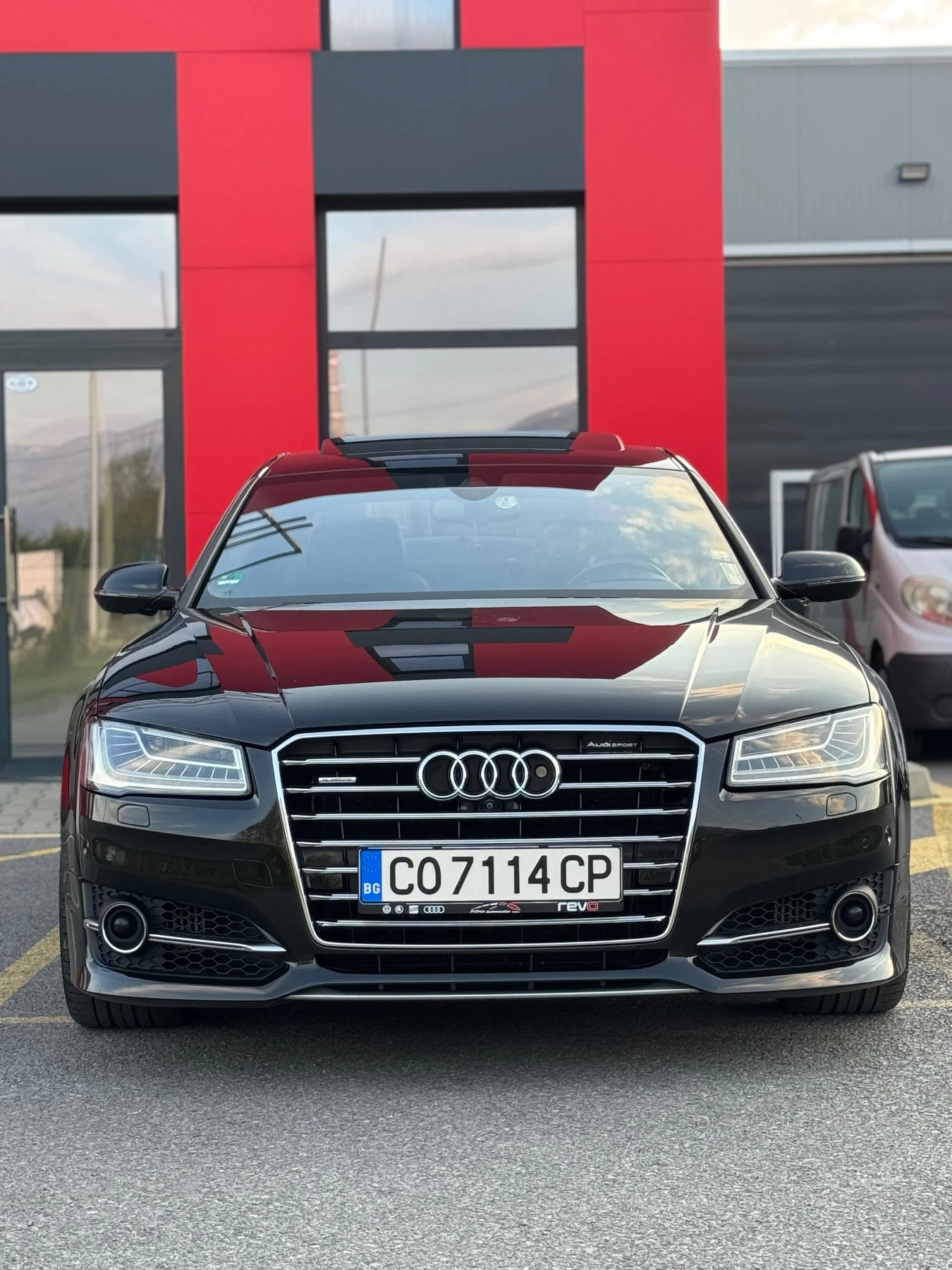Audi A8 A8 D4 Long 4.2 TDI 3xTV Presidential  - изображение 2