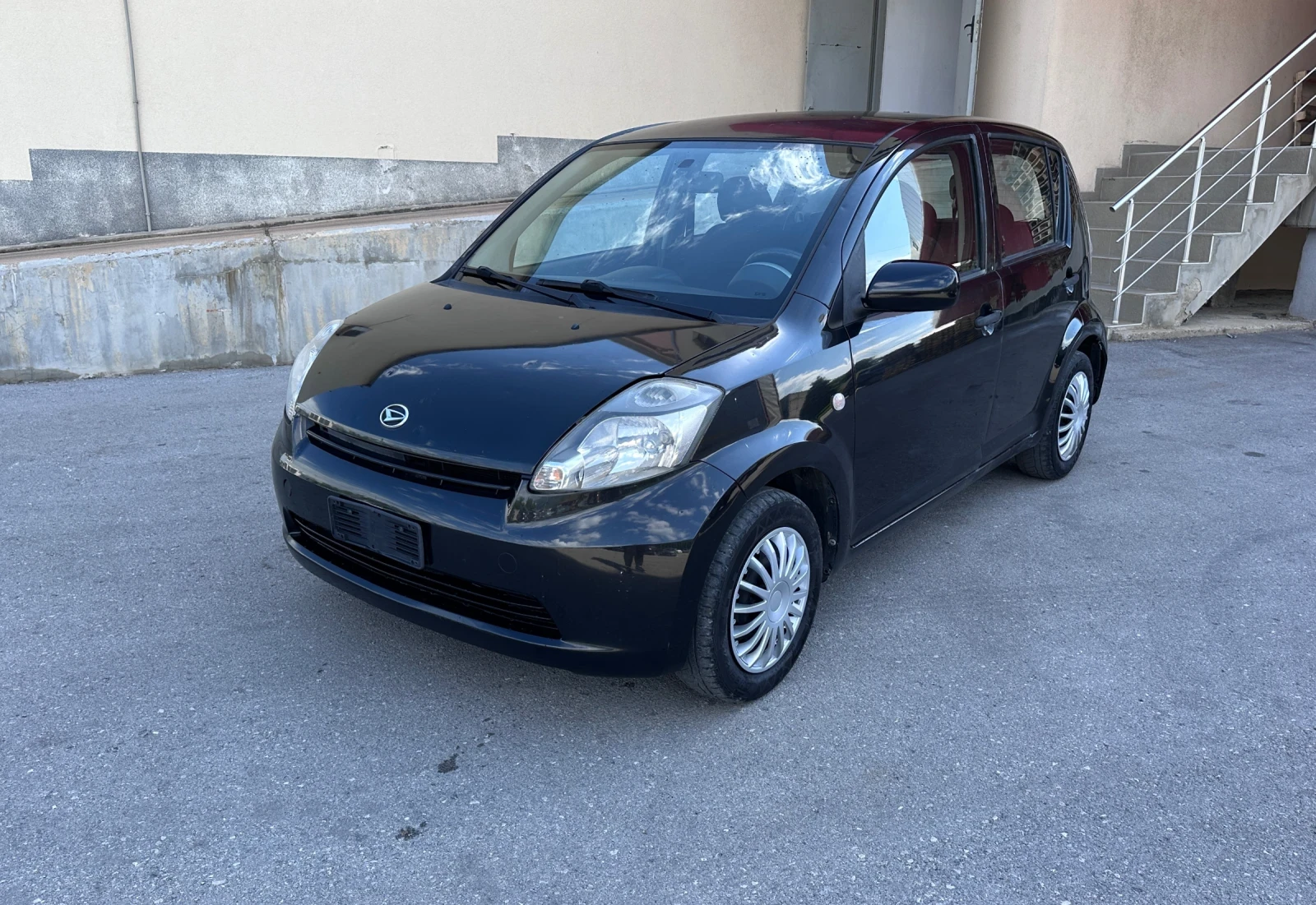 Daihatsu Sirion   -  | Mobile.bg   1