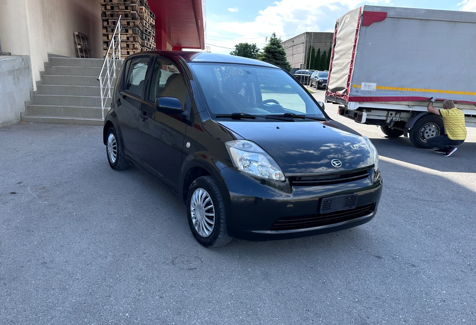 Daihatsu Sirion ГАЗОВ ИНЖЕКЦИОН - КЛИМАТИК - изображение 3