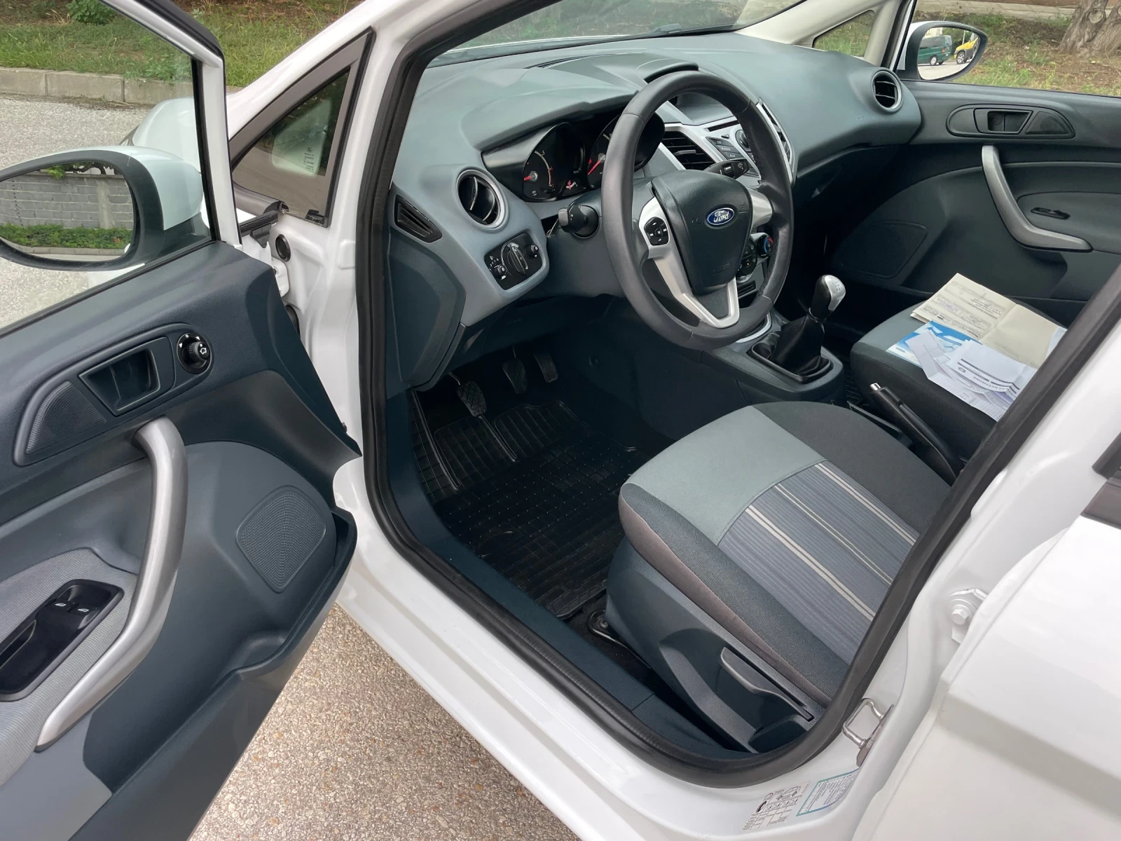 Ford Fiesta 1.4i 97к.с.  BRC   КЛИМА ИТАЛИЯ - изображение 10