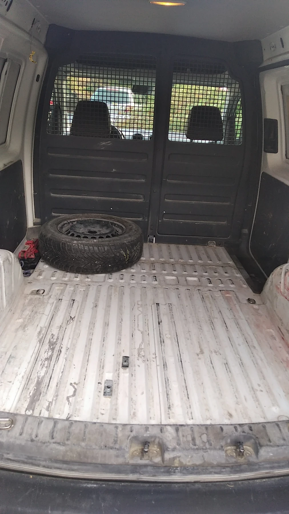 VW Caddy  - изображение 10