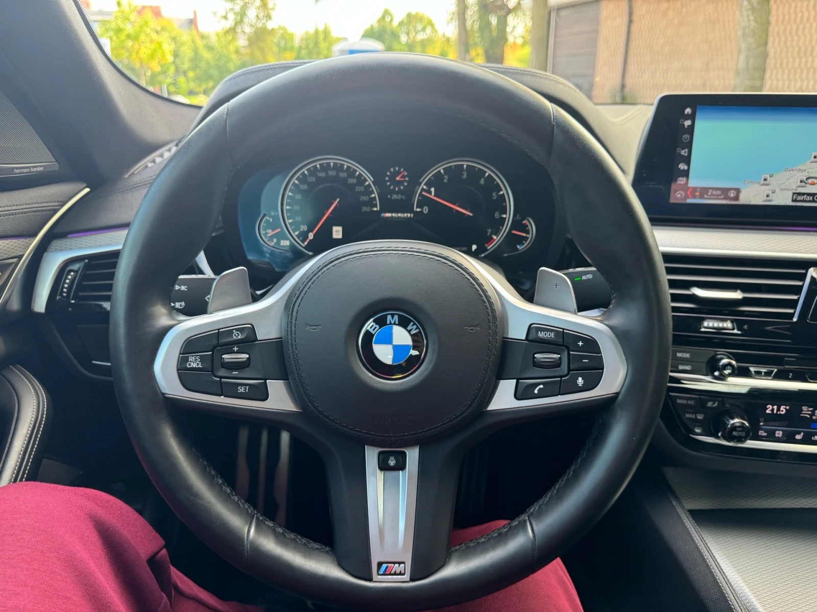 BMW 550 M xDrive* CARFAX* АВТОФИНАНСИРАНЕ*  - изображение 9