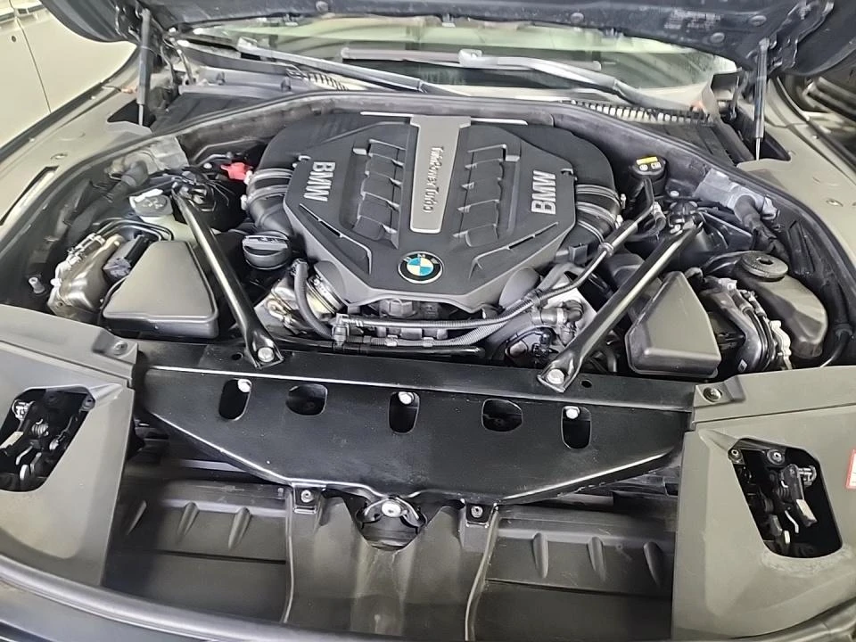 BMW 750 Li xDrive  | Mobile.bg   13