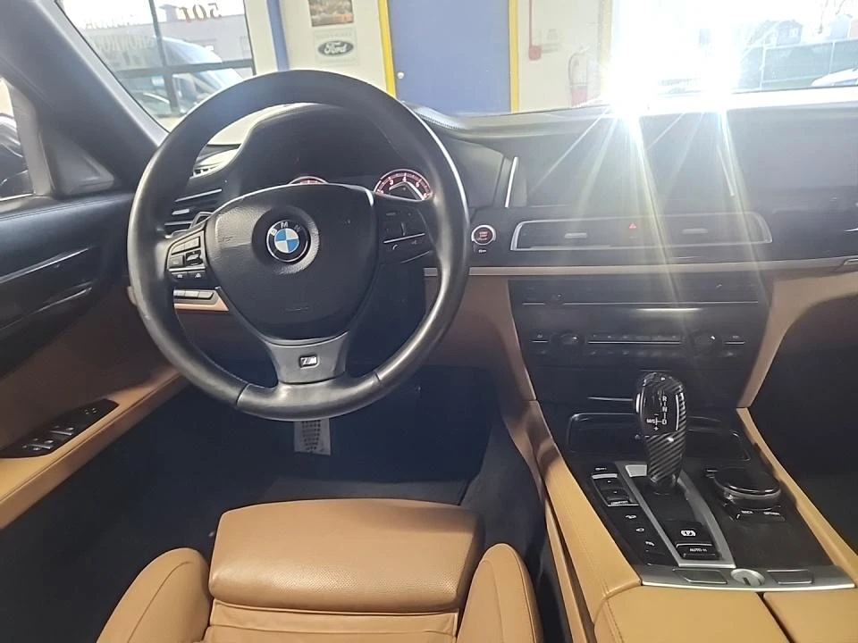 BMW 750 Li xDrive  - изображение 7