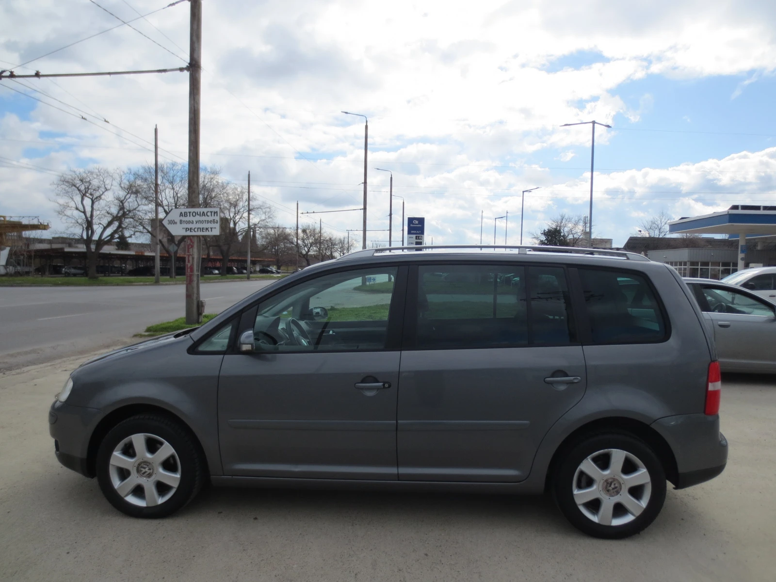 VW Touran 2.0TDI* BMM*  - изображение 8