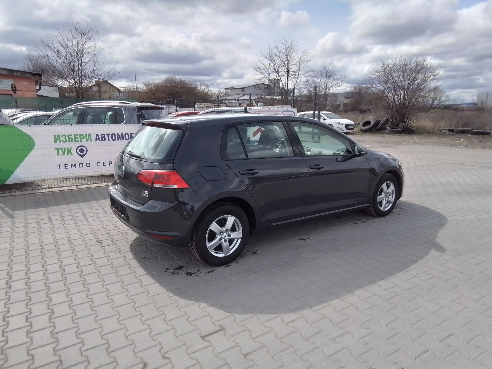 VW Golf 1.6, снимка 9 - Автомобили и джипове - 53941475