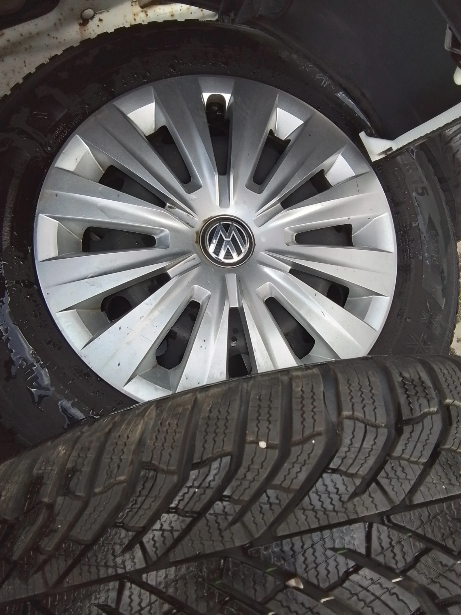 VW Golf 1.6, снимка 13 - Автомобили и джипове - 53941475