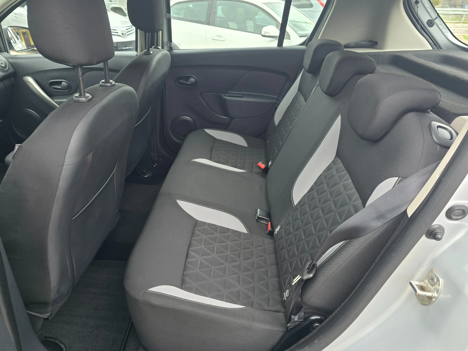 Dacia Sandero STEPWAY !!! ��������� !! ������ 85000 ��. | Mobile.bg � ����������� 14