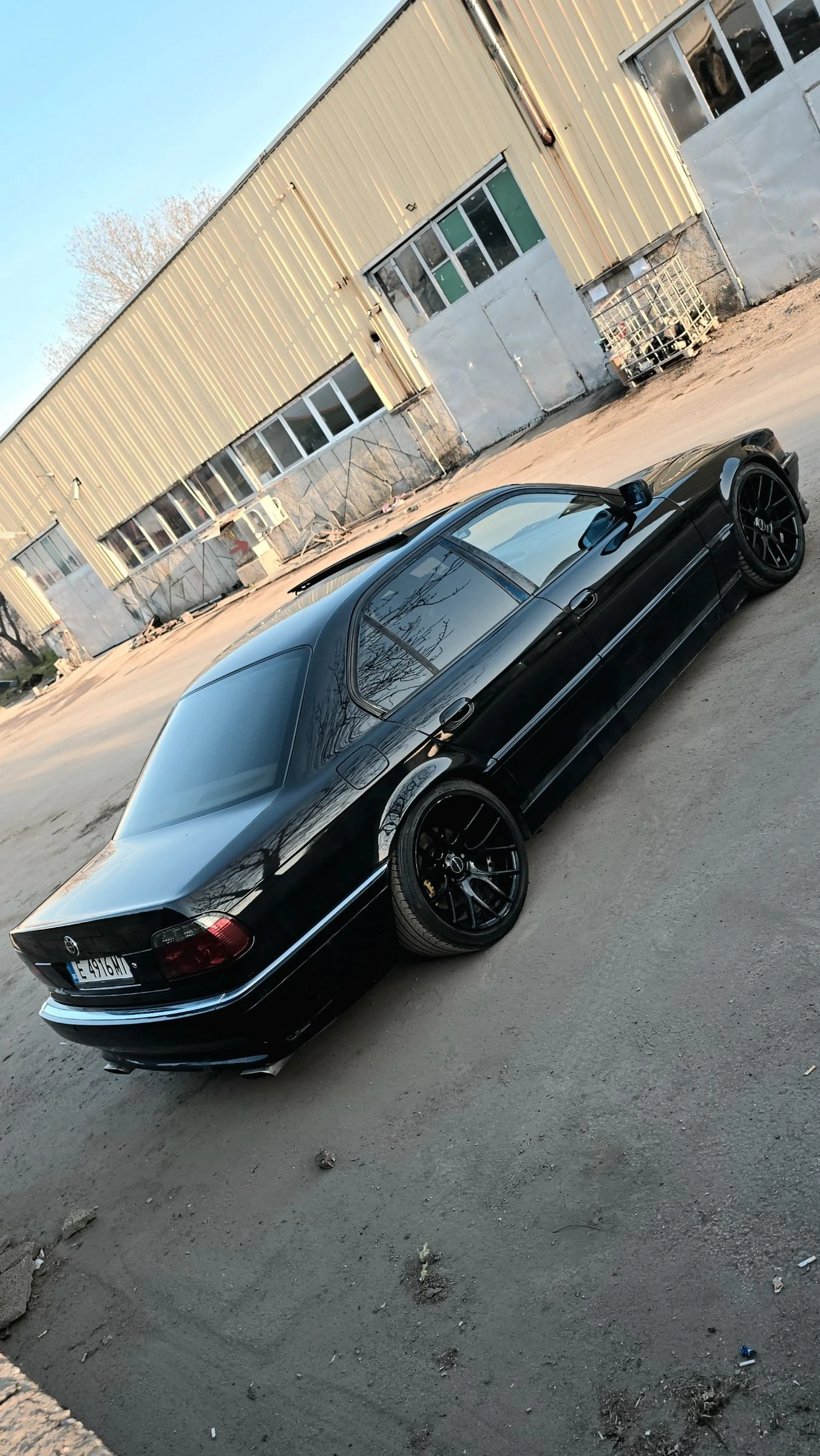 BMW 750 V12, 5.4, снимка 3 - Автомобили и джипове - 54405459