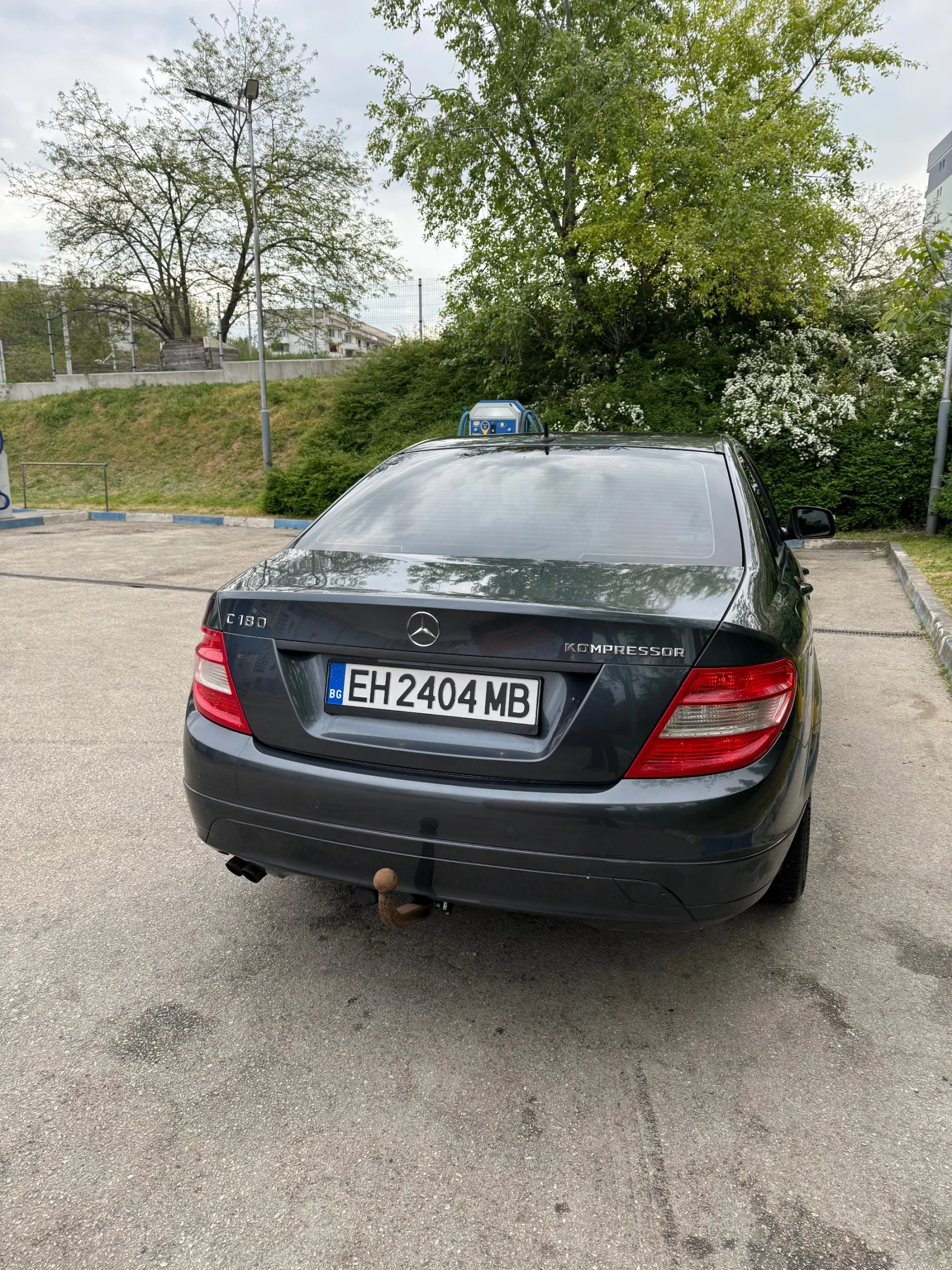 Mercedes-Benz C 180, снимка 8 - Автомобили и джипове - 54484476